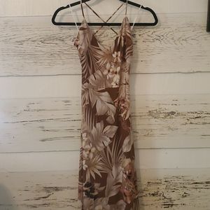 Tropical floral print maxi dress size MEDIUM